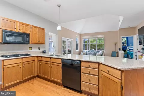 Kitchen - 11335 Devon Ct, Swan Point, MD 20645 photo 1 of 2