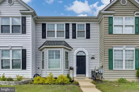 10528 Catalina Pl, White Plains, MD 20695