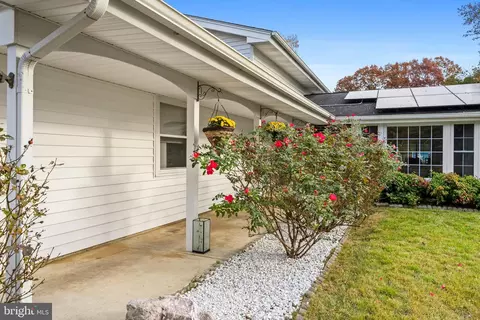 5307 Doris Dr, Waldorf, MD 20601 photo 2