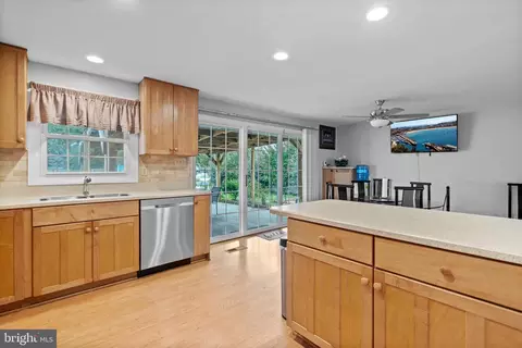5307 Doris Dr, Waldorf, MD 20601 photo 16