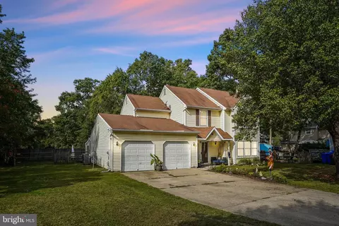 6840 Cologo Ct, Waldorf, MD 20603