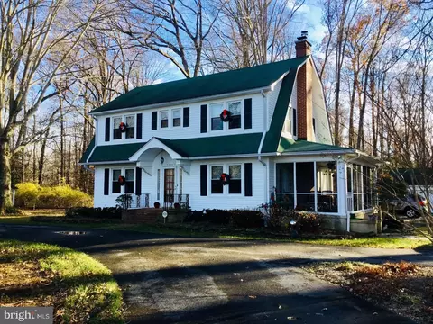 Exterior - 9295 Mitchell Rd, La Plata, MD 20646 photo 1 of 13
