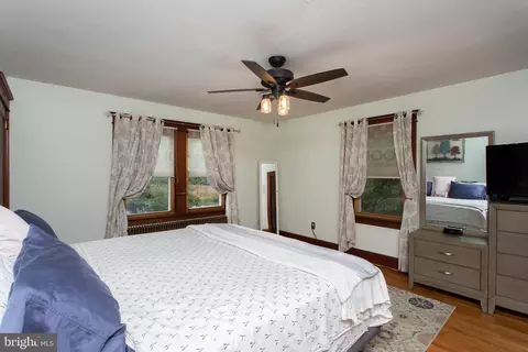 Bedroom - 9295 Mitchell Rd, La Plata, MD 20646 photo 7 of 10