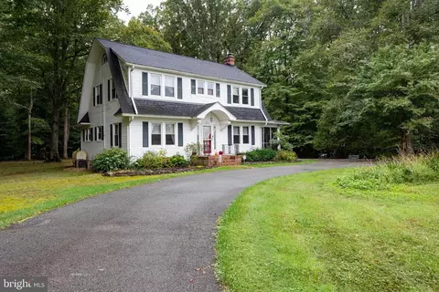 Exterior - 9295 Mitchell Rd, La Plata, MD 20646 photo 3 of 13