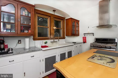 Kitchen - 9295 Mitchell Rd, La Plata, MD 20646 photo 1 of 3