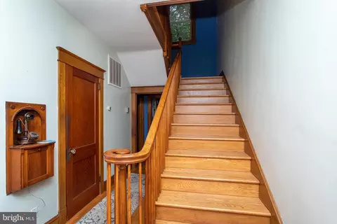 Entry Way - 9295 Mitchell Rd, La Plata, MD 20646 photo 7 of 8