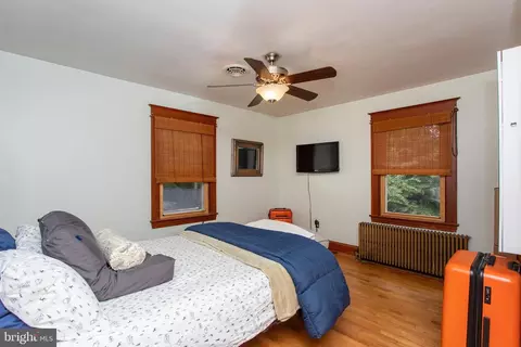 Bedroom - 9295 Mitchell Rd, La Plata, MD 20646 photo 8 of 10