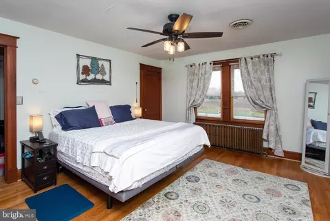 Bedroom - 9295 Mitchell Rd, La Plata, MD 20646 photo 2 of 10