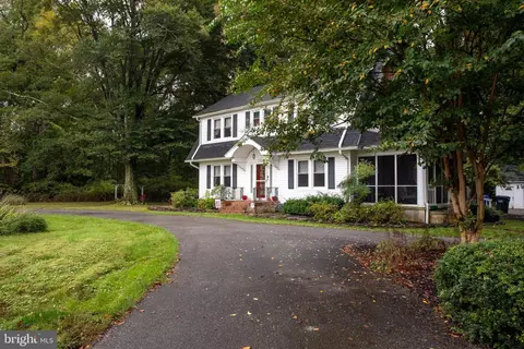 9295 Mitchell Rd, La Plata, MD 20646