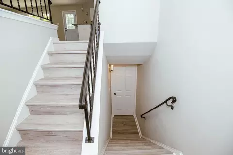 Entry Way - 3270 Malcolm Rd, Brandywine, MD 20613 photo 2 of 7