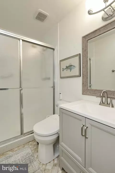 Bath - 7635 Bumpy Oak Rd, La Plata, MD 20646 photo 2 of 2