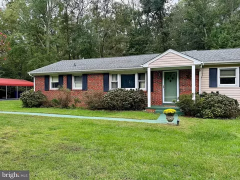 Exterior - 7635 Bumpy Oak Rd, La Plata, MD 20646 photo 2 of 15
