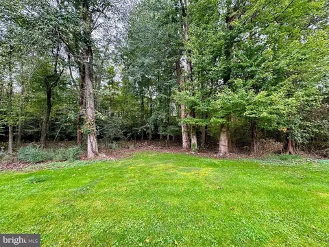 Exterior - 7635 Bumpy Oak Rd, La Plata, MD 20646 photo 12 of 15