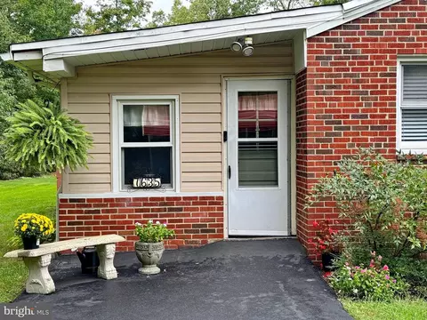 Exterior - 7635 Bumpy Oak Rd, La Plata, MD 20646 photo 11 of 15