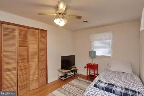 Bedroom - 7635 Bumpy Oak Rd, La Plata, MD 20646 photo 4 of 6