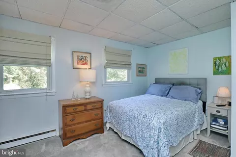 Bedroom - 7635 Bumpy Oak Rd, La Plata, MD 20646 photo 5 of 6