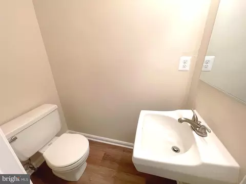 Bath - 62 Keepsake Pl, Waldorf, MD 20602 photo 1 of 2