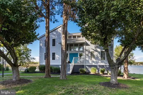 Exterior - 11720 Over Creek Ct, Issue, MD 20645 photo 6 of 19
