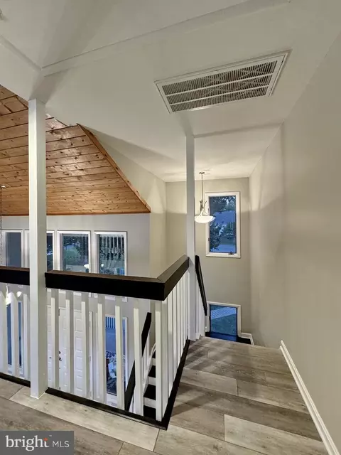 Entry Way - 11720 Over Creek Ct, Issue, MD 20645 photo 12 of 22