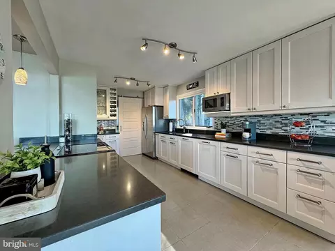 Kitchen - 11720 Over Creek Ct, Issue, MD 20645 photo 4 of 15
