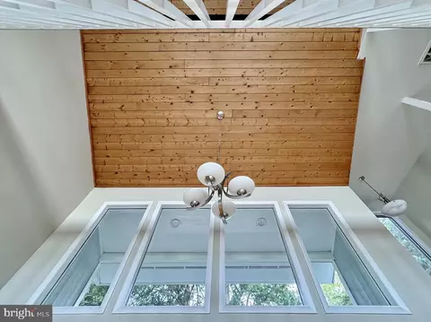 Entry Way - 11720 Over Creek Ct, Issue, MD 20645 photo 3 of 22