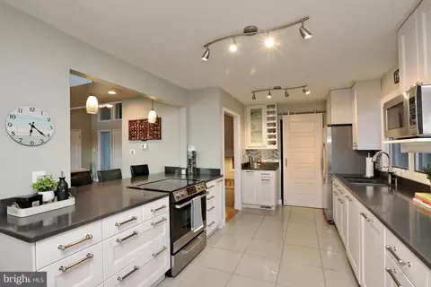 Kitchen - 11720 Over Creek Ct, Issue, MD 20645 photo 13 of 15