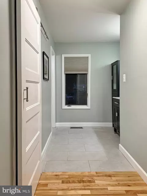 Entry Way - 11720 Over Creek Ct, Issue, MD 20645 photo 8 of 22