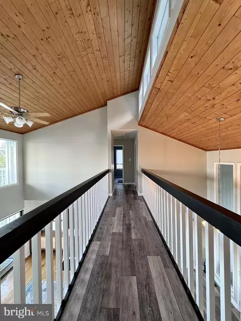 Entry Way - 11720 Over Creek Ct, Issue, MD 20645 photo 14 of 22