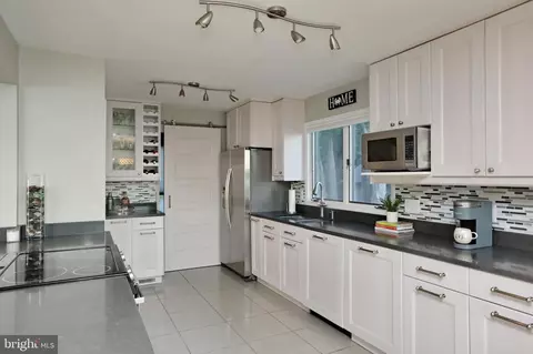 Kitchen - 11720 Over Creek Ct, Issue, MD 20645 photo 5 of 15
