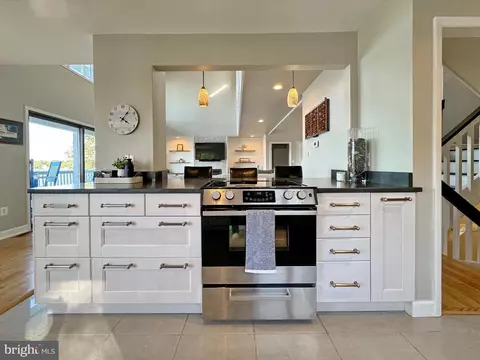 Kitchen - 11720 Over Creek Ct, Issue, MD 20645 photo 12 of 15