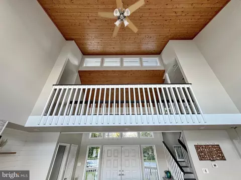 Entry Way - 11720 Over Creek Ct, Issue, MD 20645 photo 4 of 22