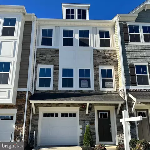 10929 Drummond Pl, White Plains, MD 20695