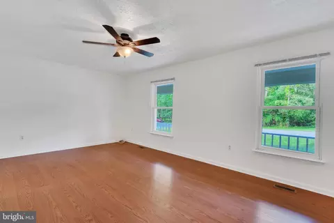 11615 Kipling Dr, Waldorf, MD 20601 photo 2