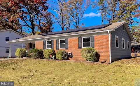 4076 Hamlin Ln, Waldorf, MD 20602