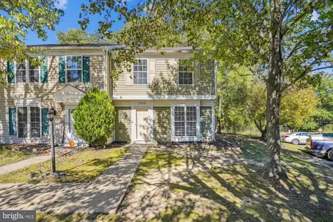 3735 Kempsford Field Pl, Waldorf, MD 20602