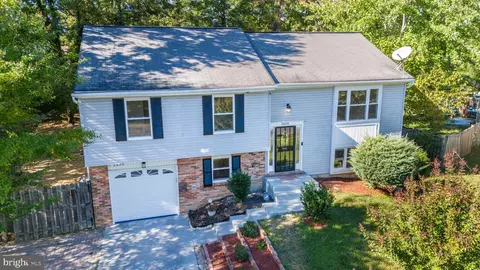 2624 Oakley Dr, Waldorf, MD 20602