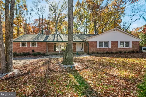 9635 Sharon Ave, La Plata, MD 20646