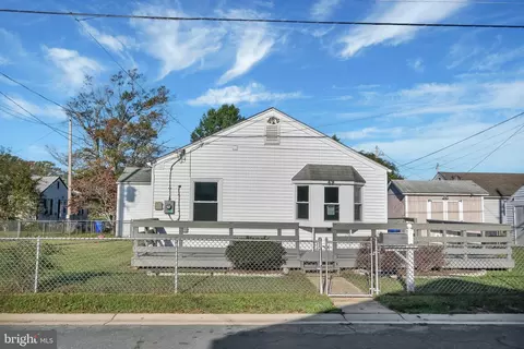 49 Circle Ave, Indian Head, MD 20640