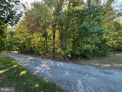 7015 Lils Pl, Bryans Road, MD 20616