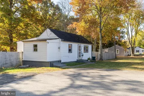 9785 Proctor Pl, Waldorf, MD 20603