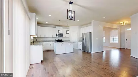 Entry Way - 6910 Coldstream Ct, Bryans Road, MD 20616 photo 5 of 20
