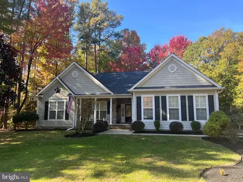 11412 Wollaston Cir, Swan Point, MD 20645