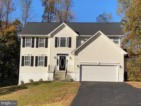 6755 Colonel Beall Ct, Hughesville, MD 20637