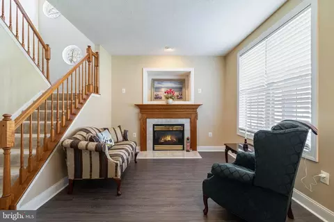 8045 Settle Ct, Waldorf, MD 20603 photo 10