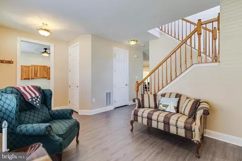 8045 Settle Ct, Waldorf, MD 20603 photo 28