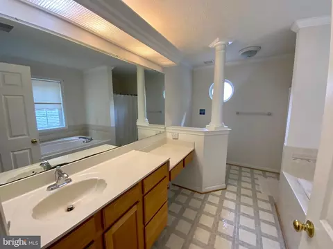8045 Settle Ct, Waldorf, MD 20603 photo 18