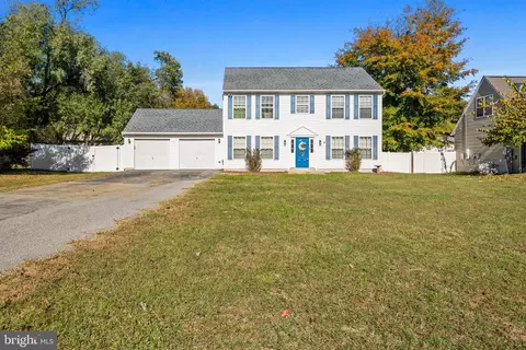 9427 Overlook Cir, Newburg, MD 20664