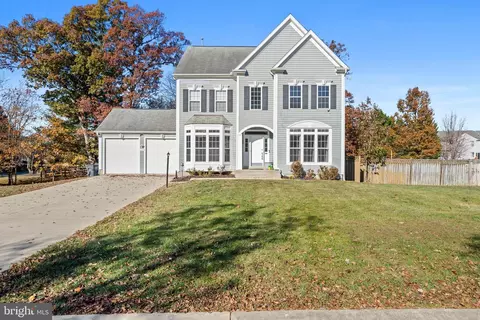 2377 Ashford Dr, Waldorf, MD 20603