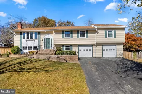 2707 Pinewood Dr, Waldorf, MD 20601