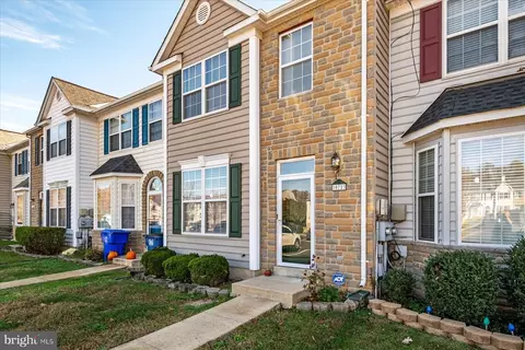 10723 Esprit Pl, White Plains, MD 20695